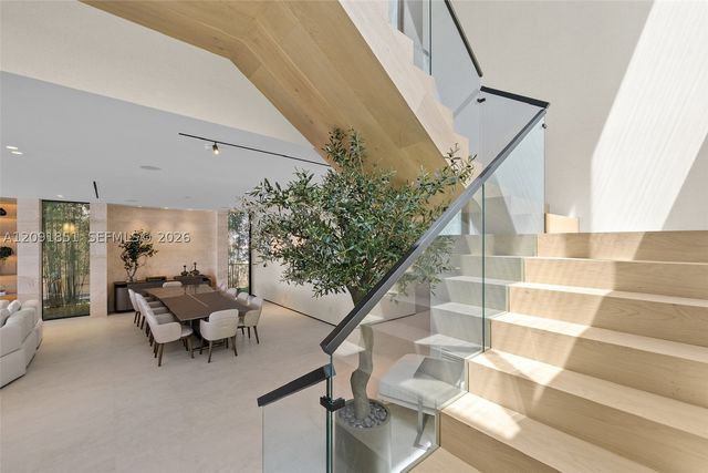 80 S Hibiscus Dr, Miami Beach, FL 33139