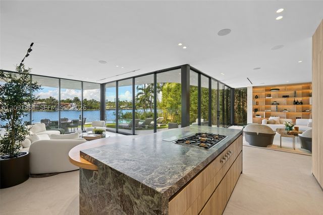 80 S Hibiscus Dr, Miami Beach, FL 33139