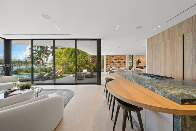 80 S Hibiscus Dr, Miami Beach, FL 33139