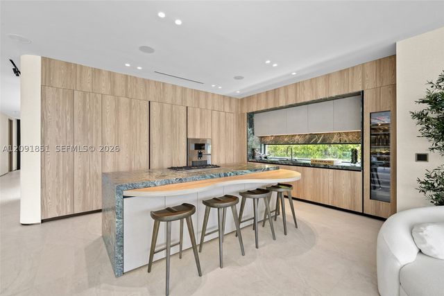 80 S Hibiscus Dr, Miami Beach, FL 33139