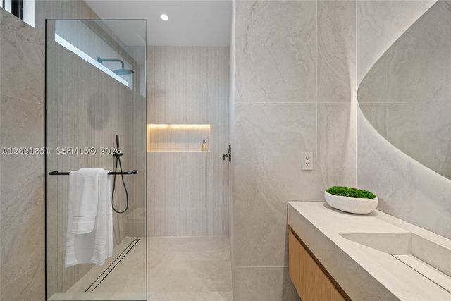80 S Hibiscus Dr, Miami Beach, FL 33139