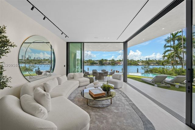 80 S Hibiscus Dr, Miami Beach, FL 33139