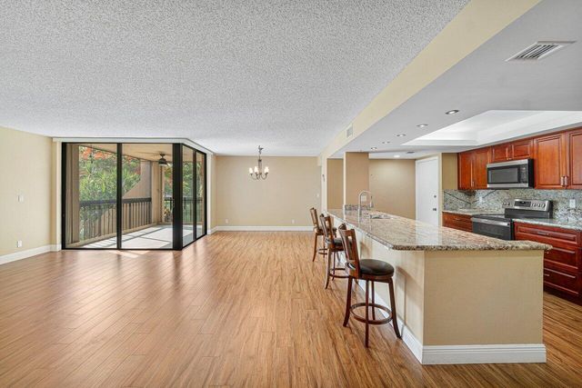 950 Egret Circle 5202, Delray Beach, FL 33444