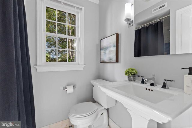 4519 YUMA ST NW, Washington, DC 20016