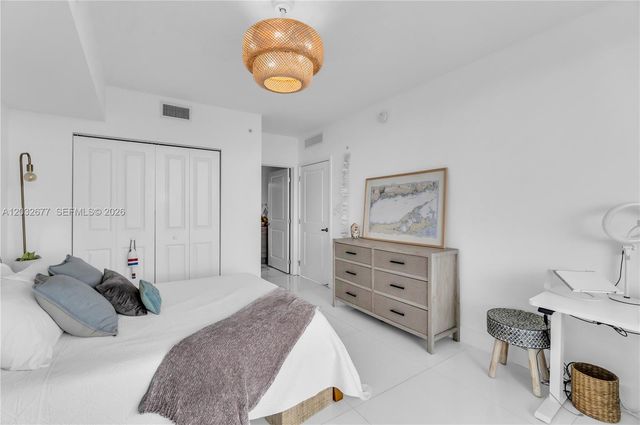 400 Sunny Isles Boulevard 1917, Sunny Isles Beach, FL 33160