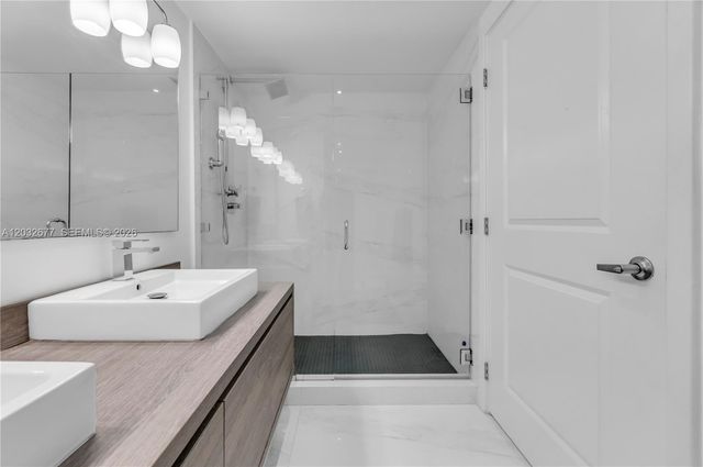 400 Sunny Isles Boulevard 1917, Sunny Isles Beach, FL 33160