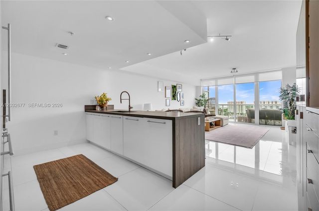 400 Sunny Isles Boulevard 1917, Sunny Isles Beach, FL 33160
