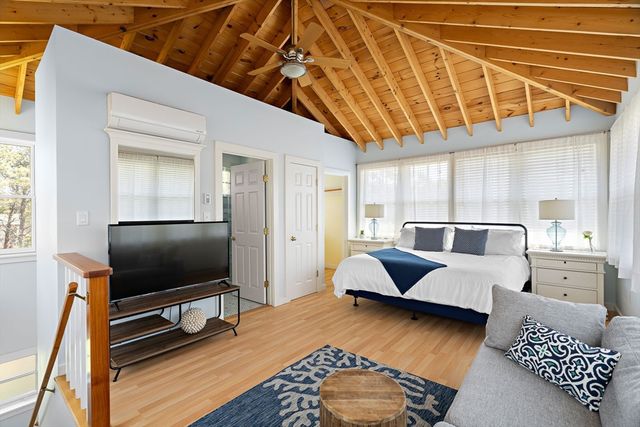 13 Young Street, Edgartown, MA 02539