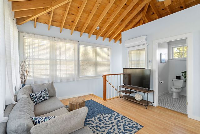 13 Young Street, Edgartown, MA 02539