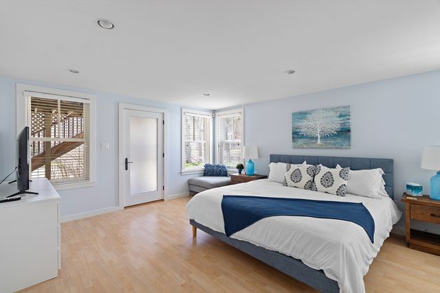 13 Young Street, Edgartown, MA 02539