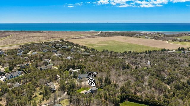 13 Young Street, Edgartown, MA 02539