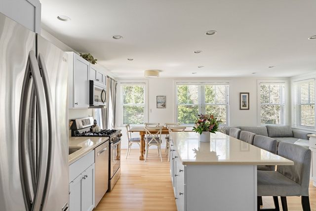 13 Young Street, Edgartown, MA 02539