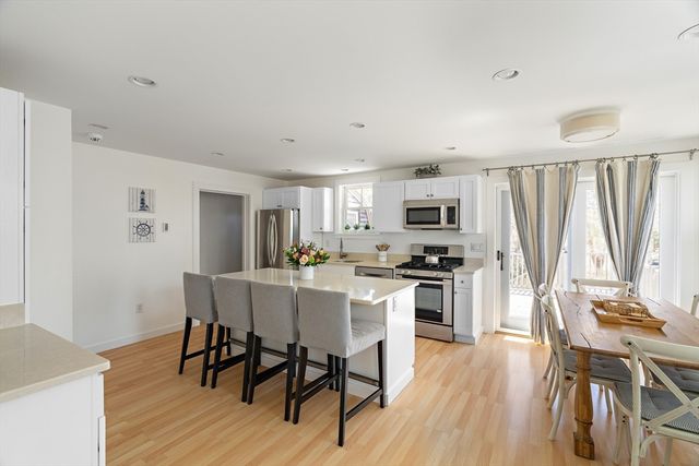 13 Young Street, Edgartown, MA 02539
