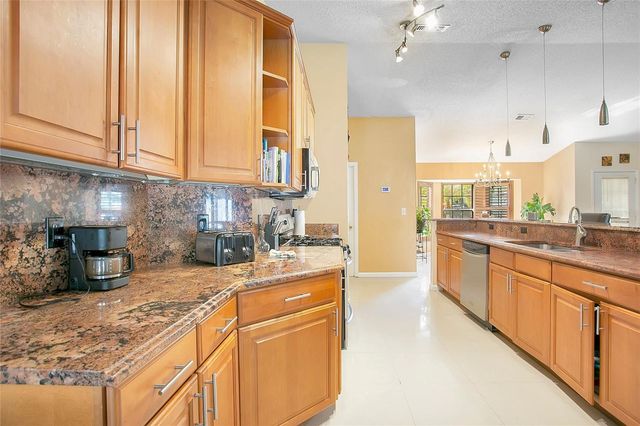 5293 AEOLUS WAY, Orlando, FL 32808