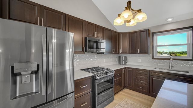 9196 W 196th Avenue, Lowell, IN 46356