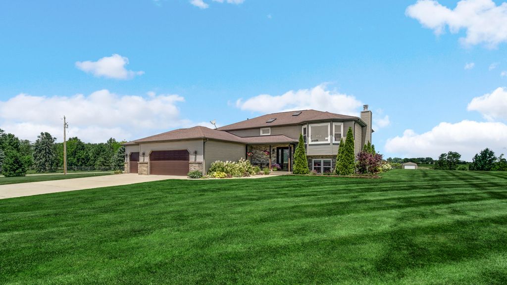 9196 W 196th Avenue, Lowell, IN 46356