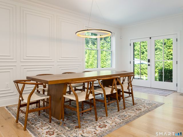 716 Cheese Spring Road, New Canaan, CT 06840