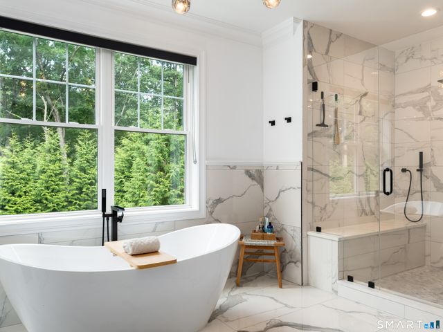 716 Cheese Spring Road, New Canaan, CT 06840
