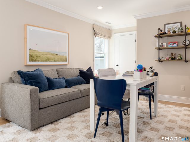 716 Cheese Spring Road, New Canaan, CT 06840