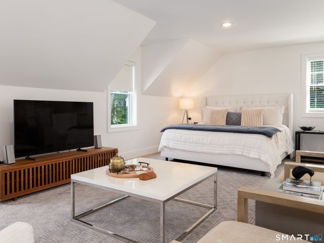 716 Cheese Spring Road, New Canaan, CT 06840