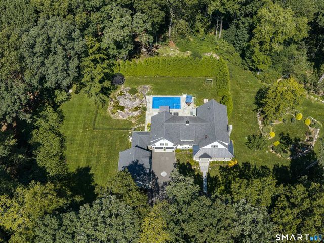 716 Cheese Spring Road, New Canaan, CT 06840