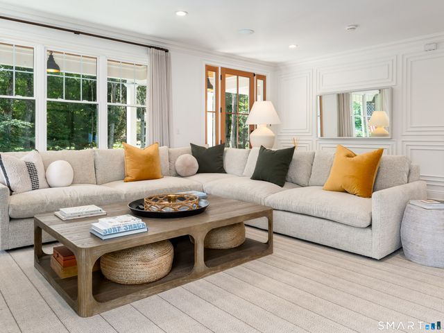 716 Cheese Spring Road, New Canaan, CT 06840