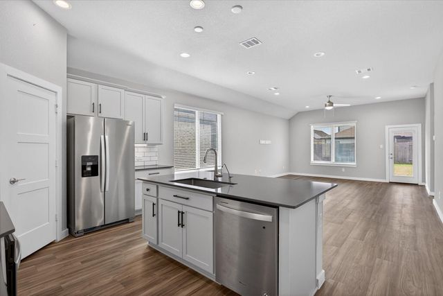 22843 Castello Lakes Drive, Katy, TX 77449