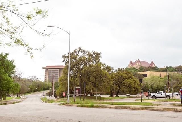 712 Peques ST, San Marcos, TX 78666