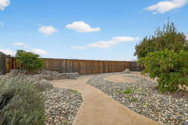 1716 Presidio Way, Plumas Lake, CA 95961