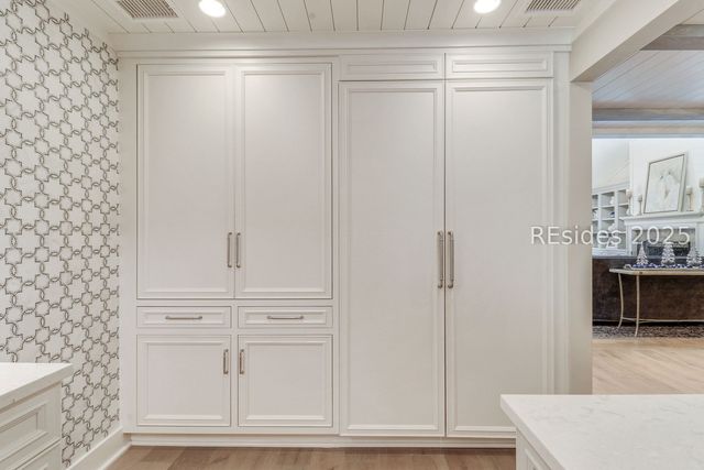 94 Otter Rd, Hilton Head Island, SC 29928