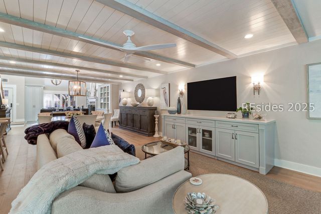 94 Otter Rd, Hilton Head Island, SC 29928