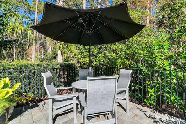 94 Otter Rd, Hilton Head Island, SC 29928