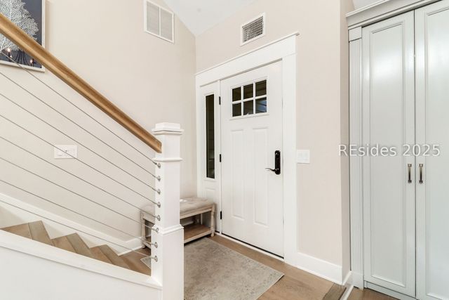 94 Otter Rd, Hilton Head Island, SC 29928