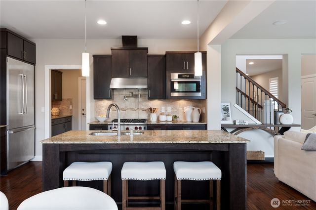 801 3rd Place NE, Issaquah, WA 98029