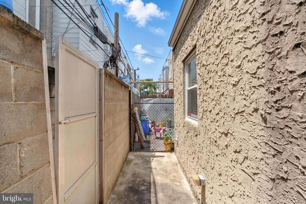 314 GLADSTONE ST, Philadelphia, PA 19148