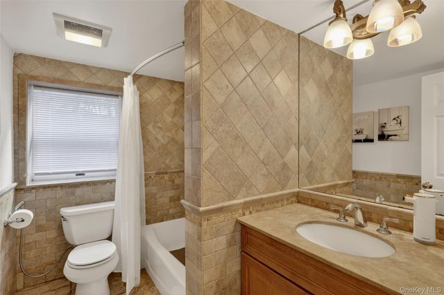 74 Dogwood Lane, Pleasantville, NY 10570