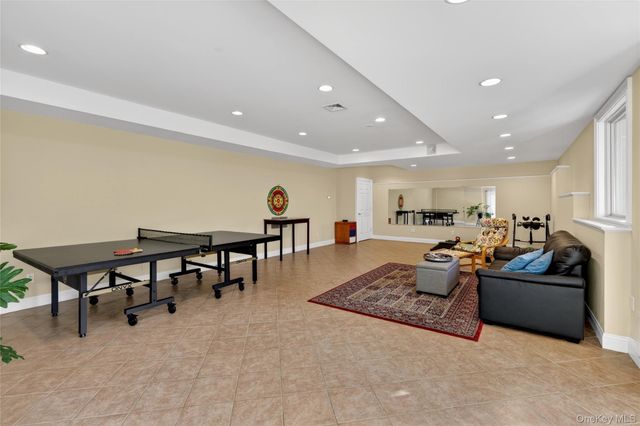 74 Dogwood Lane, Pleasantville, NY 10570