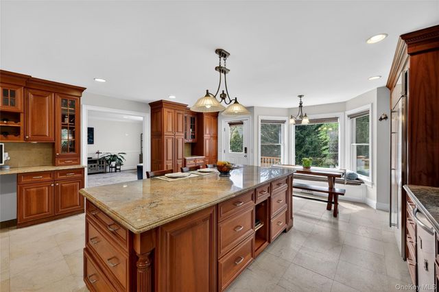 74 Dogwood Lane, Pleasantville, NY 10570