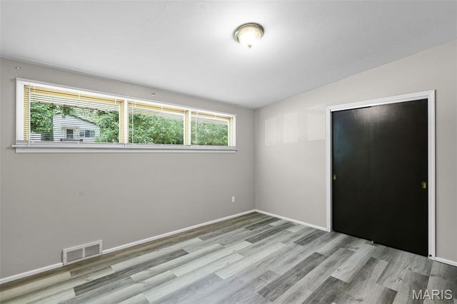 9614 Winkler Drive, Saint Louis, MO 63136