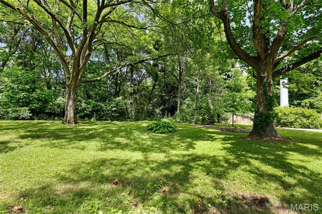 9614 Winkler Drive, Saint Louis, MO 63136