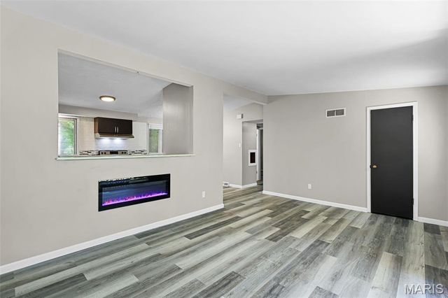 9614 Winkler Drive, Saint Louis, MO 63136