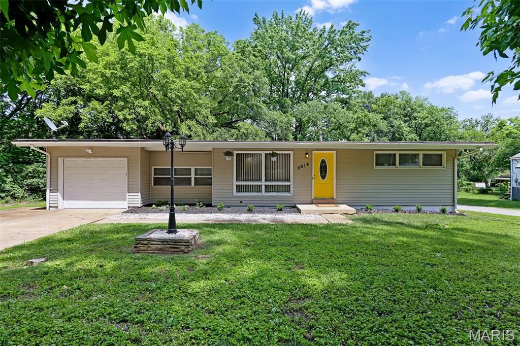 9614 Winkler Drive, Saint Louis, MO 63136