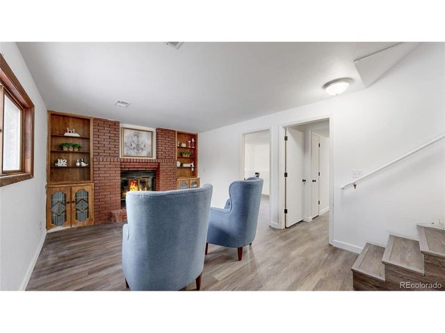 127 Lori Dr, Loveland, CO 80537