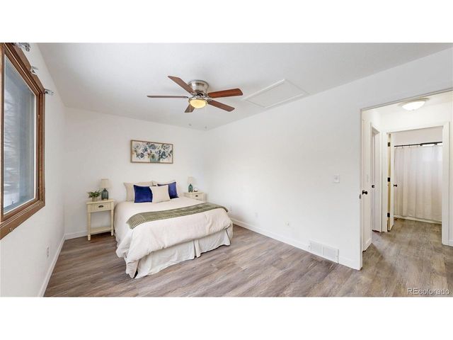 127 Lori Dr, Loveland, CO 80537