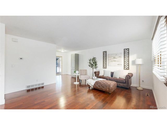 127 Lori Dr, Loveland, CO 80537