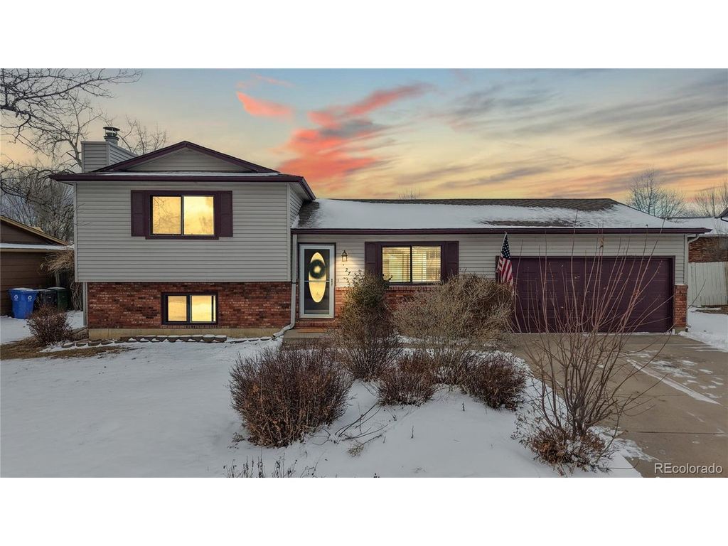 127 Lori Dr, Loveland, CO 80537