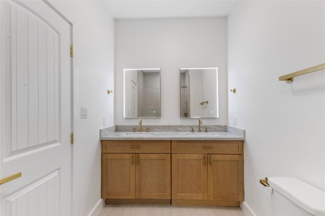 7117 Springdale Street B, Houston, TX 77028