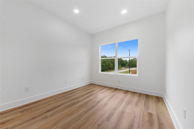 7117 Springdale Street B, Houston, TX 77028