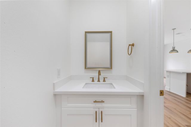 7117 Springdale Street B, Houston, TX 77028