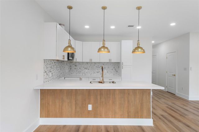 7117 Springdale Street B, Houston, TX 77028